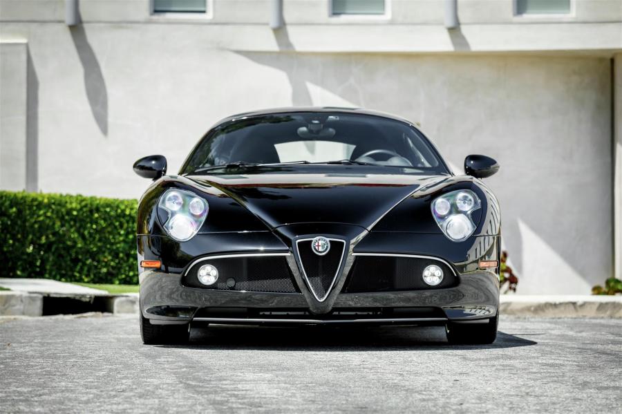  Alfa Romeo 8C Competizione 2008 года  (фото 2 из 143)